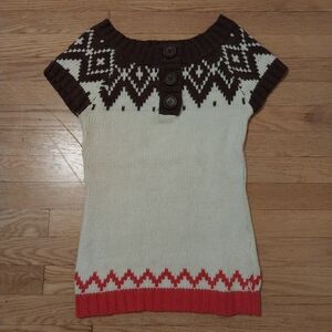 ADORABLE short sleeve fair isle sweater!